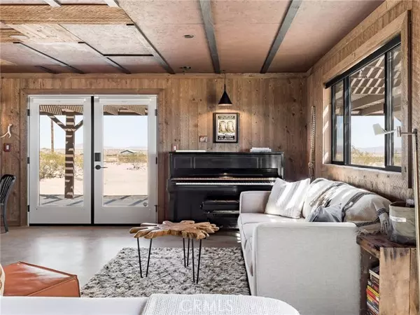 Joshua Tree, CA 92252,65645 Saturn Road