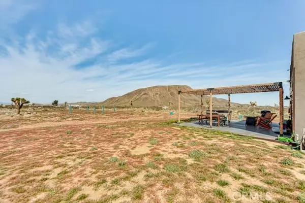 Landers, CA 92285,58725 Botkin Road