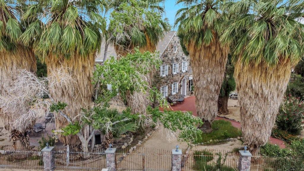 29 Palms, CA 92277,74744 Joe Davis Drive