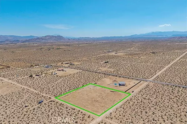 Joshua Tree, CA 92252,1926 Milky Way Avenue