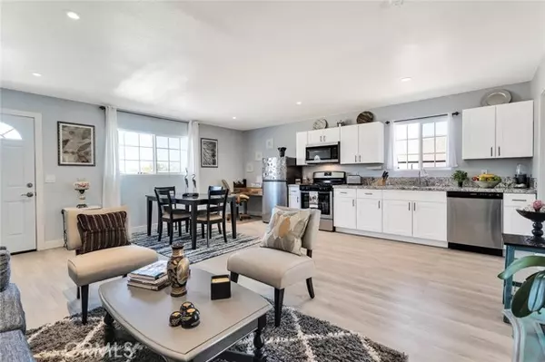 Joshua Tree, CA 92252,6122 Panorama Street