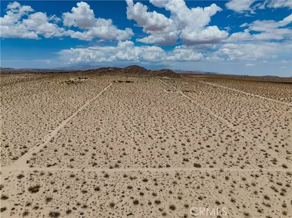 Joshua Tree, CA 92252,63840 Desert Lily Street
