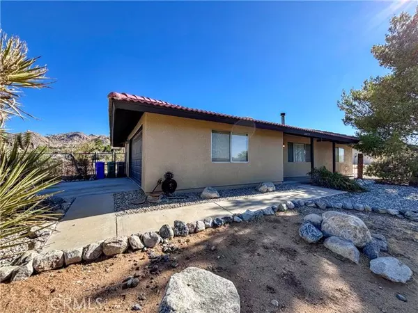 Joshua Tree, CA 92252,60459 Granada Drive