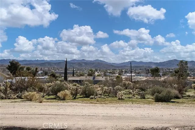 Yucca Valley, CA 92284,57495 Warren Way