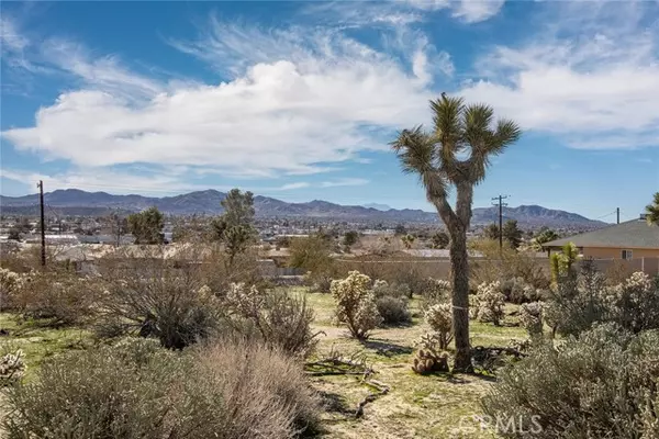 Yucca Valley, CA 92284,57495 Warren Way