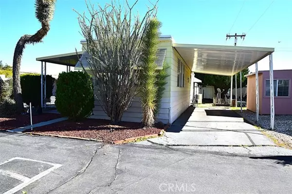 56425 29 Palms Highway, Yucca Valley, CA 92284