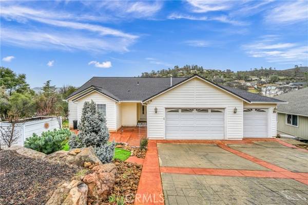 17503 Deer Hill Road, Hidden Valley Lake, CA 95467