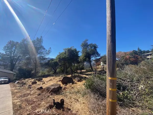 Hidden Valley Lake, CA 95467,15669 Little Peak Road