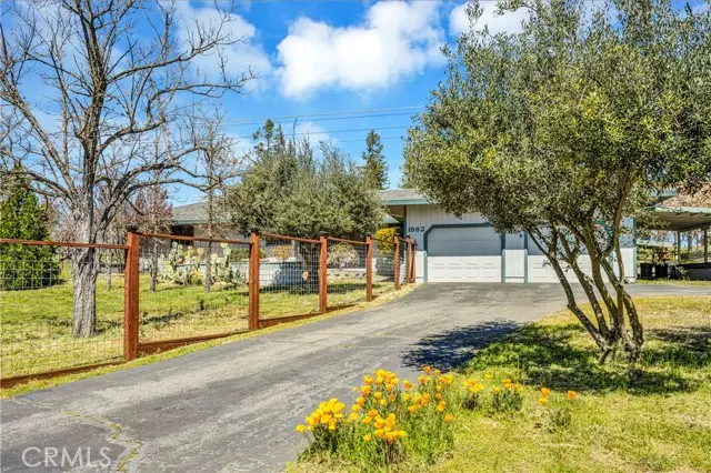 1882 Todd Road, Lakeport, CA 95453