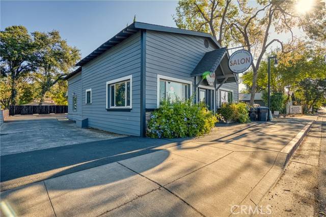14822 Lakeshore Drive, Clearlake, CA 95422