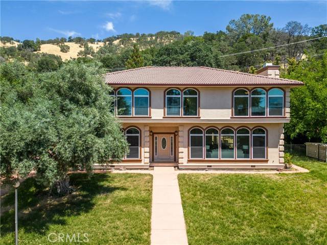 8726 Paradise Valley Boulevard, Lucerne, CA 95458