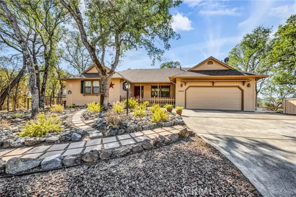 19223 Moon Ridge Road, Hidden Valley Lake, CA 95467