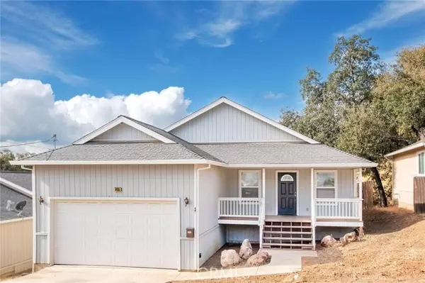 4455 Oak Avenue, Clearlake, CA 95422