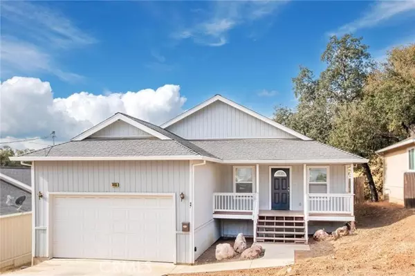 4455 Oak Avenue,  Clearlake,  CA 95422