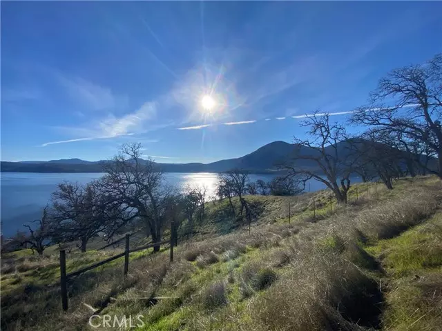 Clearlake, CA 95422,10697 Crestview Drive