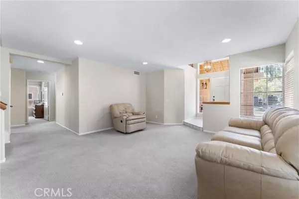Rancho Santa Margarita, CA 92688,22 Sendero
