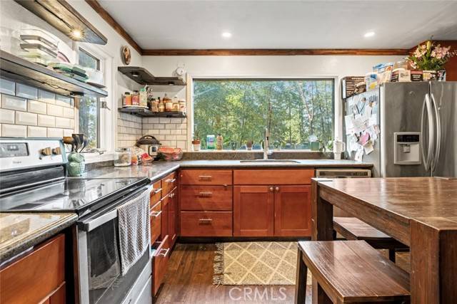 Willits, CA 95490,23551 Ridge Road