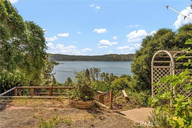 11668 Lakeview Drive, Clearlake Oaks, CA 95423