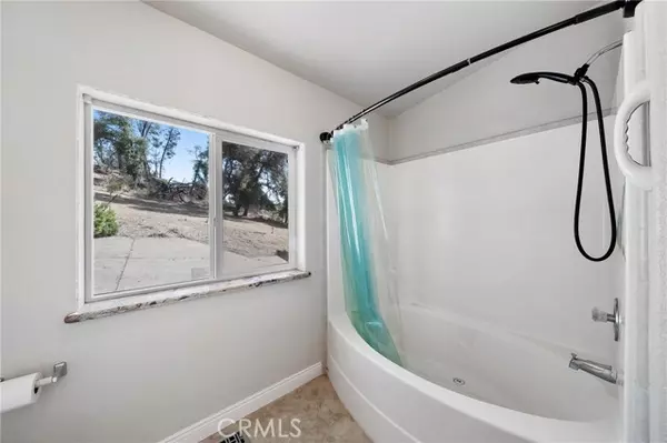 20250 Heartwood Court, Hidden Valley Lake, CA 95467