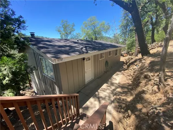 Loch Lomond, CA 95461,12137 Black Oak Drive