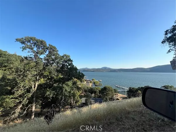 11030 Pioneer Dr, Clearlake, CA 95422