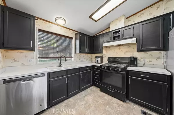 Clearlake Oaks, CA 95423,13953 Apple Lane