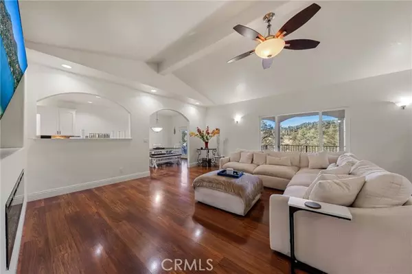 16189 Conestoga Road, Hidden Valley Lake, CA 95467