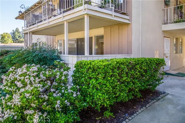 Laguna Woods, CA 92637,20 Avenida Castilla