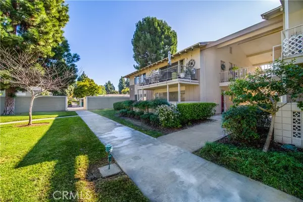 Laguna Woods, CA 92637,20 Avenida Castilla