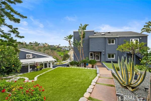 2130 Hillview Drive,  Laguna Beach,  CA 92651