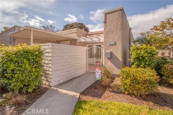 Laguna Woods, CA 92637,2212 Via Mariposa East