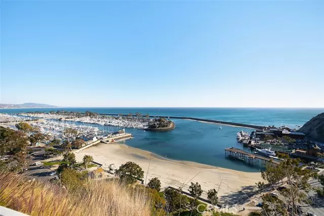 Dana Point, CA 92629,24242 Santa Clara Avenue