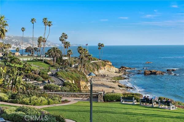 594 Cliff Drive, Laguna Beach, CA 92651