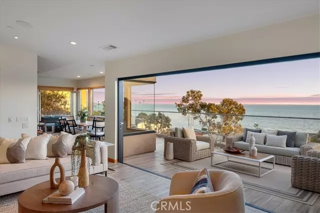 206 Grandview Street, Laguna Beach, CA 92651