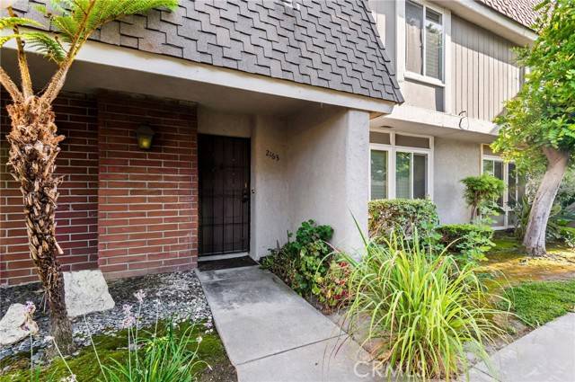 2163 West Essex Circle, Anaheim, CA 92804