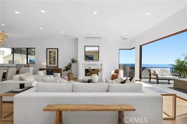 Laguna Beach, CA 92651,163 Nyes Place