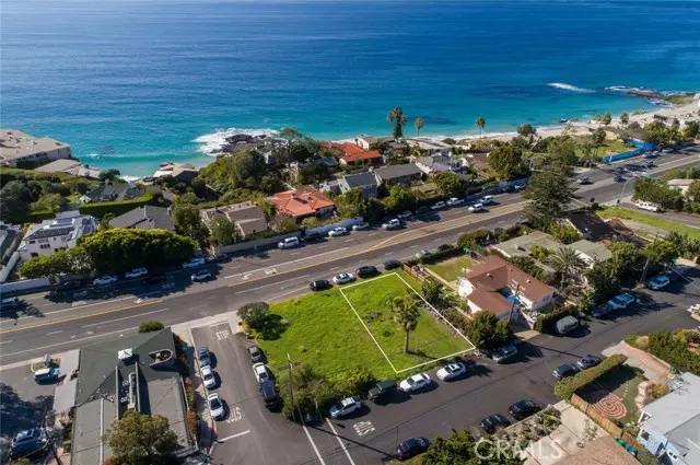 Laguna Beach, CA 92651,31526 Coast Highway