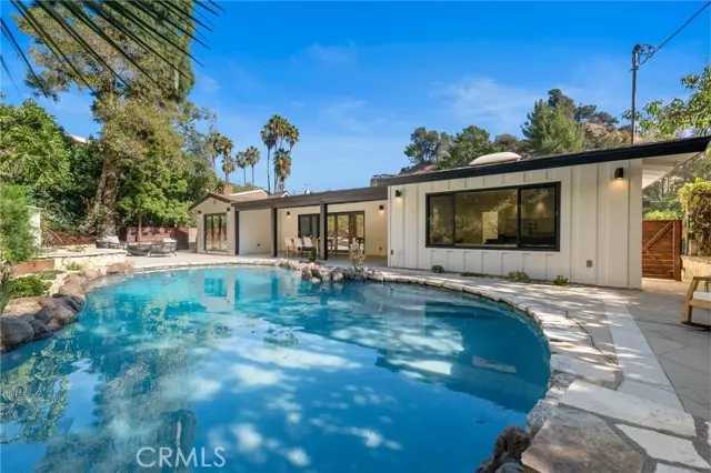 2401 Coldwater Canyon Drive, Beverly Hills, CA 90210