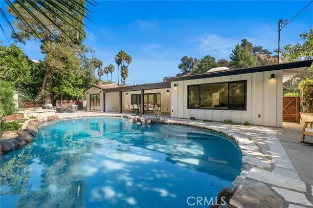 2401 Coldwater Canyon Drive, Beverly Hills, CA 90210