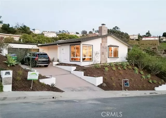 3034 Bern Drive, Laguna Beach, CA 92651