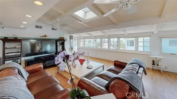 Laguna Beach, CA 92651,274 Diamond Street