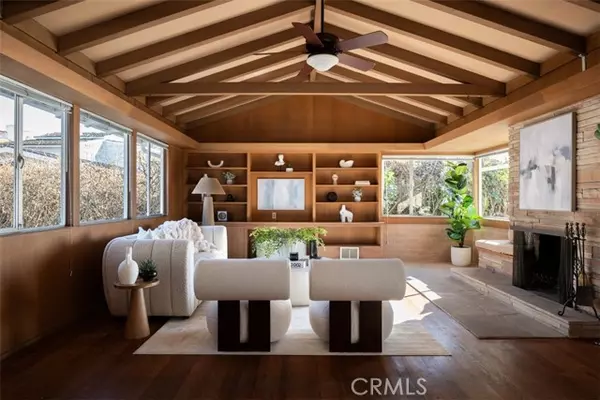 Laguna Beach, CA 92651,60 S La Senda