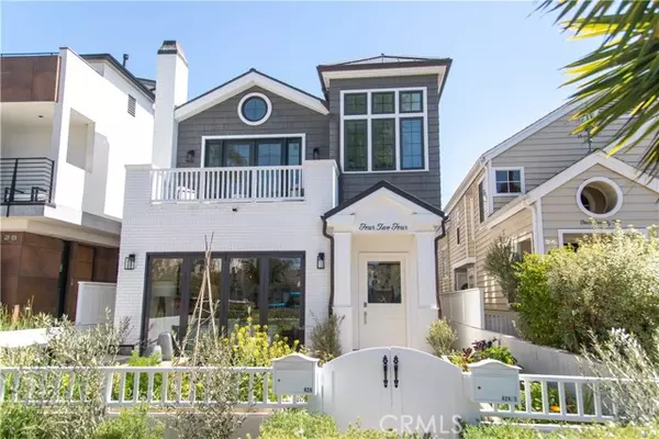 Corona Del Mar, CA 92625,424 Marguerite Avenue