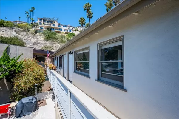 Laguna Beach, CA 92651,350 Y Place