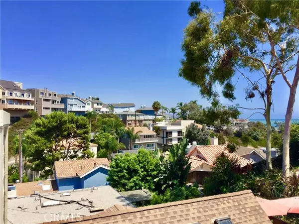 Dana Point, CA 92629,25182 Manzanita Drive