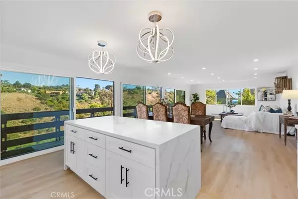 Laguna Beach, CA 92651,1435 Mar Vista Way