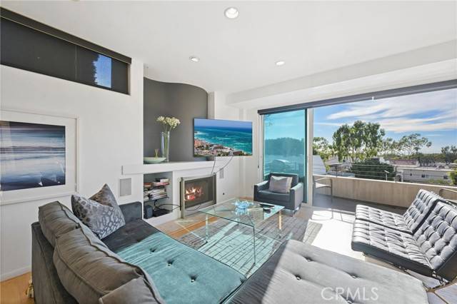 Laguna Beach, CA 92651,326 Loma Terrace