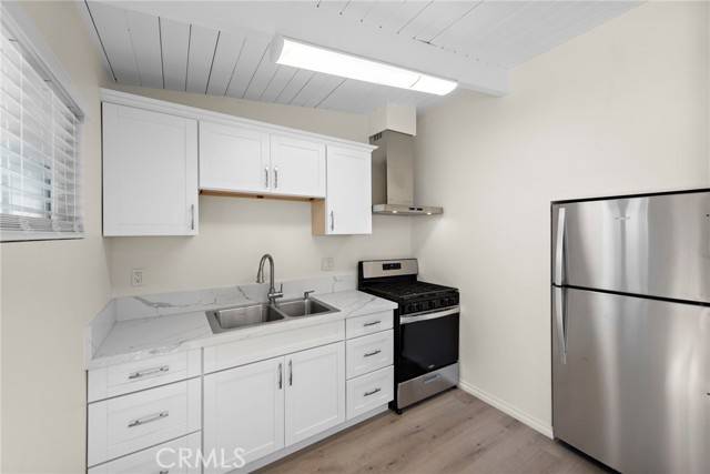 Laguna Beach, CA 92651,525 Catalina
