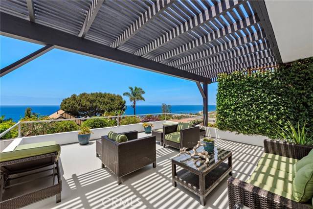 2142 Ruby Place, Laguna Beach, CA 92651
