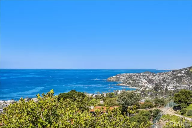 Laguna Beach, CA 92651,901 Summit Drive